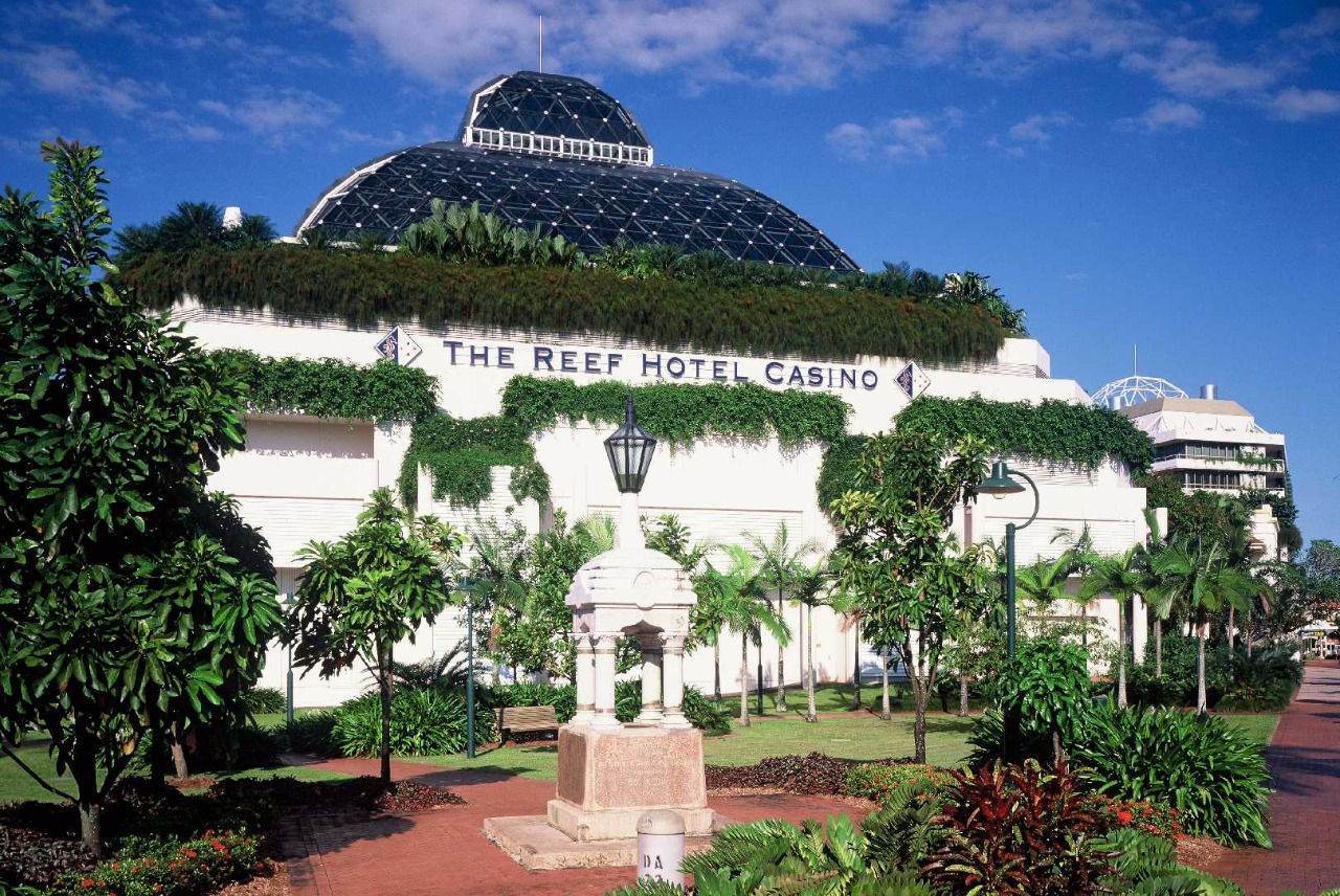 A Tropical Gateway to Grandeur: Review of The Reef Hotel Casino in Cairns, Australia